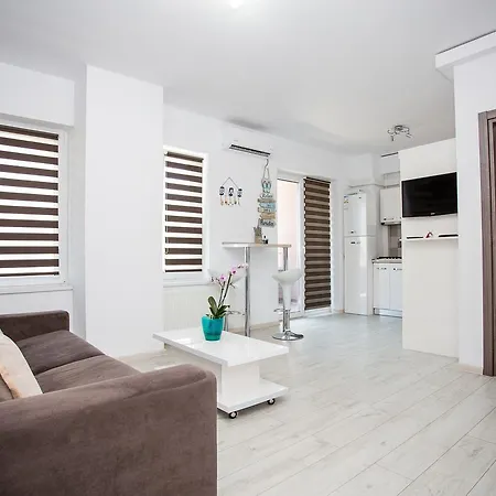 Axy Apartament Apartmán *